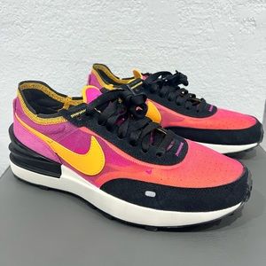 Nike Women’s Waffle One Fuschia Pink Active sneakers
